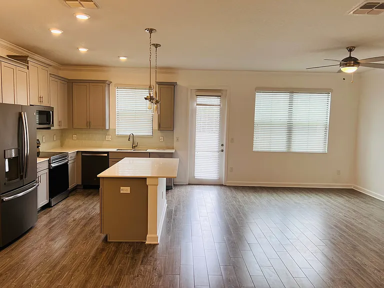 11258 Whistling Pine Way — Photo 3
