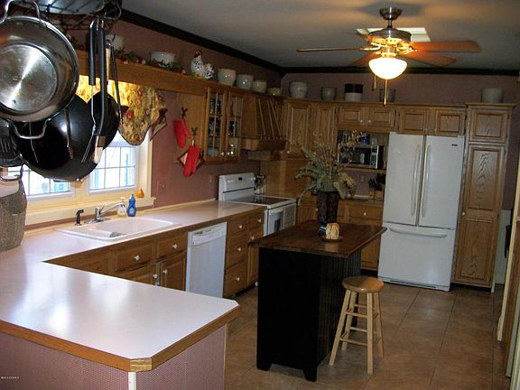 Kitchen 03