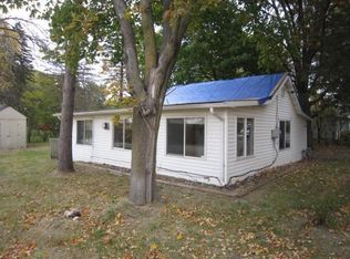 2210 Junior Ter, Delavan, WI 53115