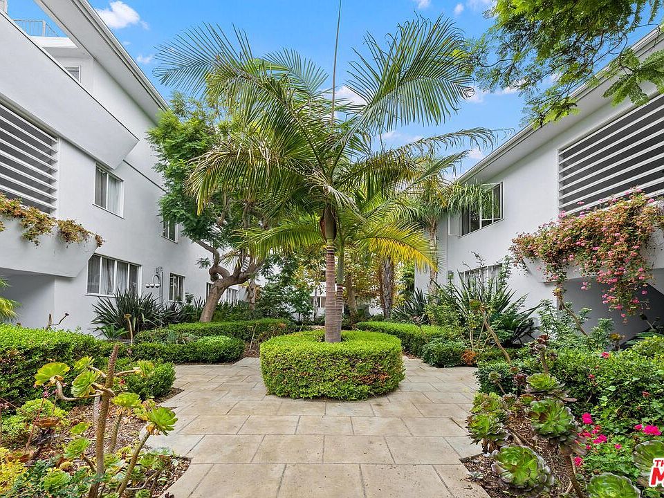 1st image of 142-142 San Vicente Blvd #C