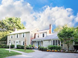 83 Lovers Ln, Duxbury, MA 02332