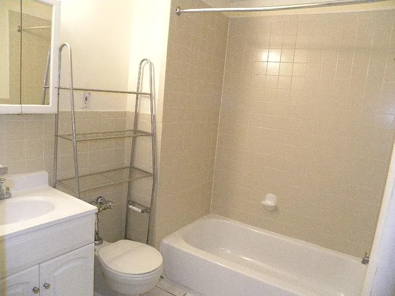 879 Beacon St #10 — Photo 8