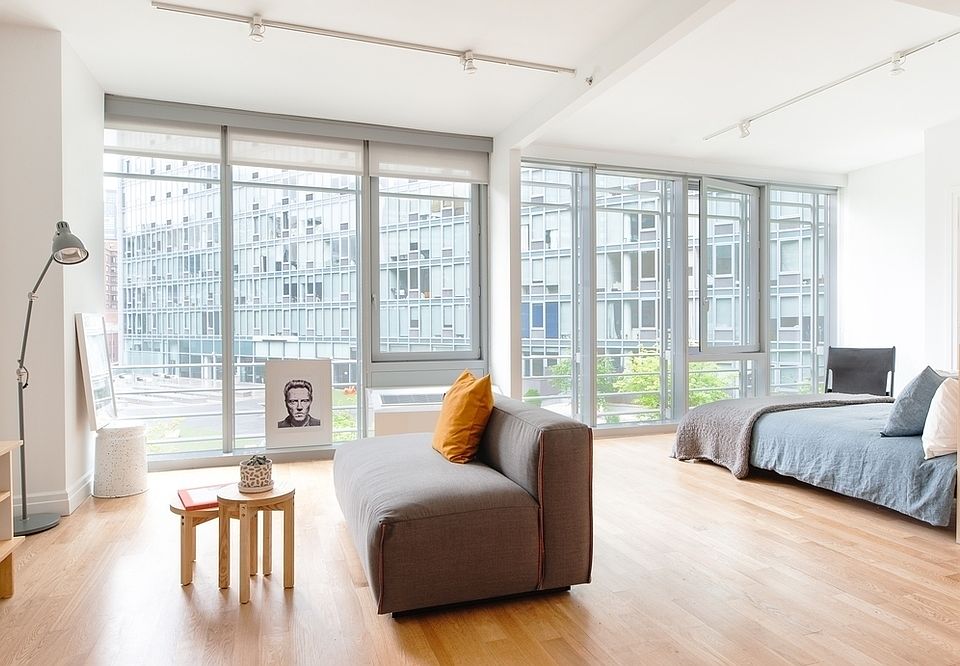 1st image of 550 W 54th St #659