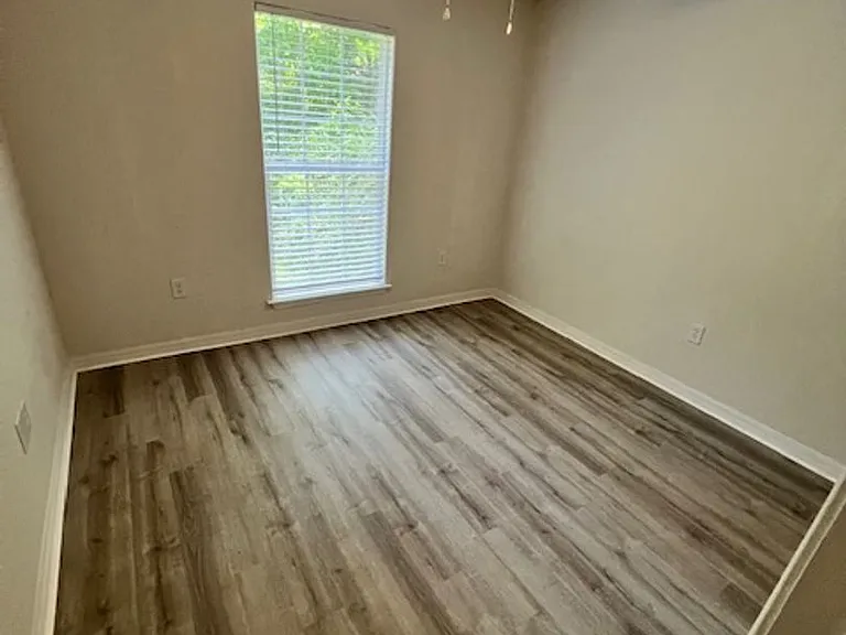 6038 W Adams St — Photo 12