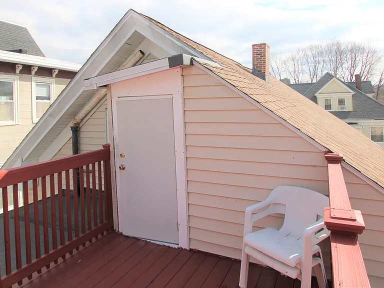 35 Danforth St #2 — Photo 16