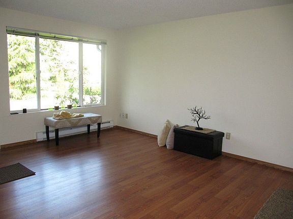 3rd image of 8115 85th Ave SE