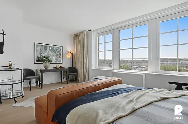 Rented by REZI | media 34