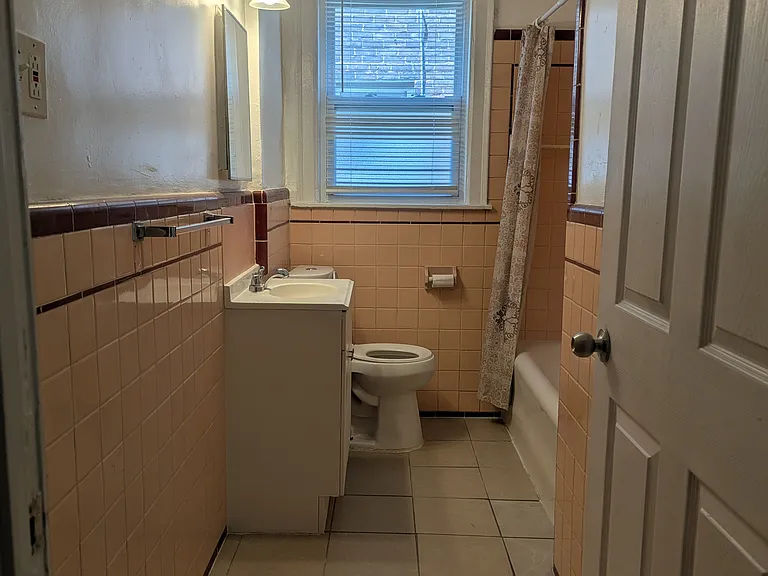 3825 Waverly St #1 — Photo 9