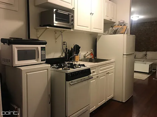 Rented by Point NYC | media 12