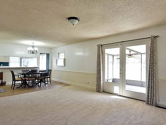 patio door and dining area