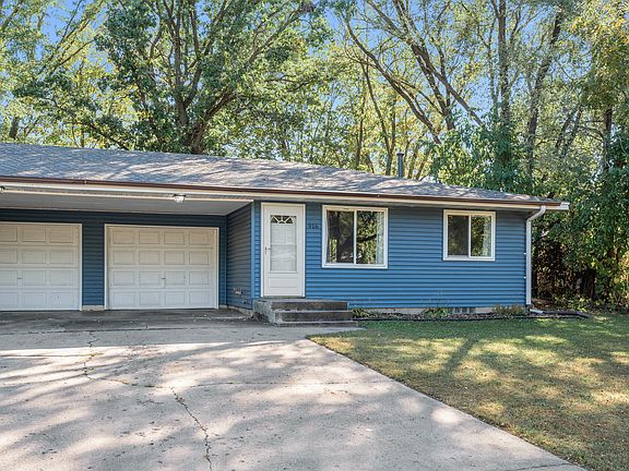 3rd image of 916 38th Ln