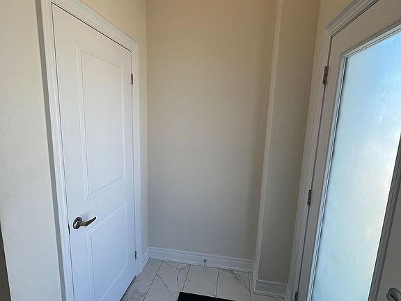 4th image of 255 Atkinson St
