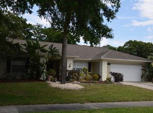 5016 Bridgeport Dr, Safety Harbor, FL 34695