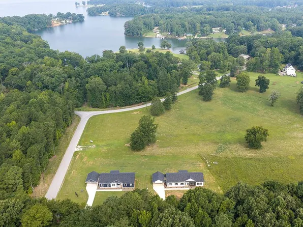 903 Scurry Church Rd, Chappells, SC 29037