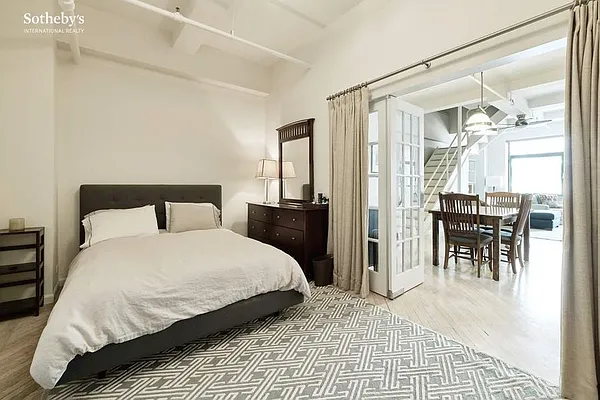 Rented by Sotheby's International Realty | media 20