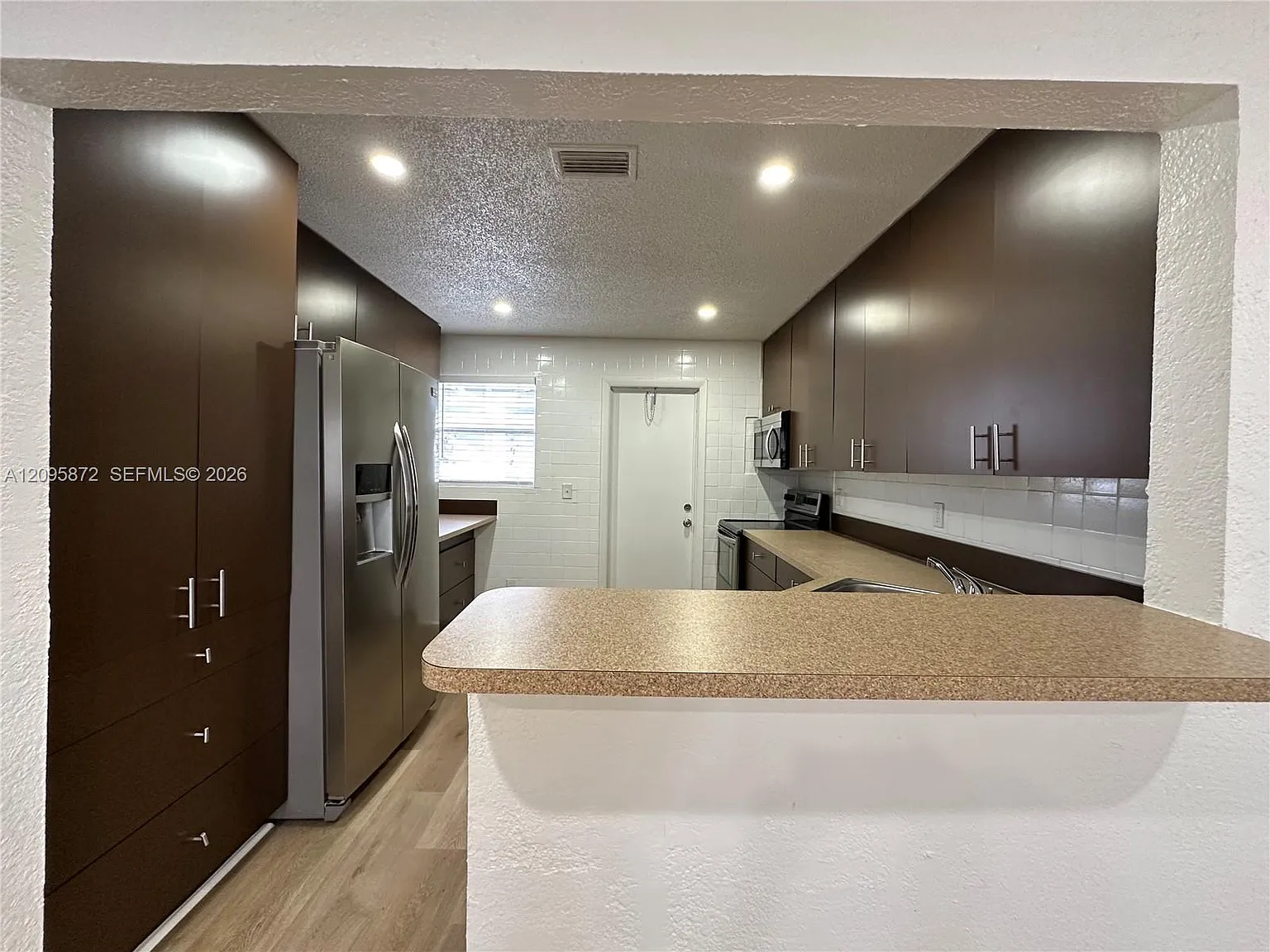 Town Of Hallandale B-13 — Photo 2