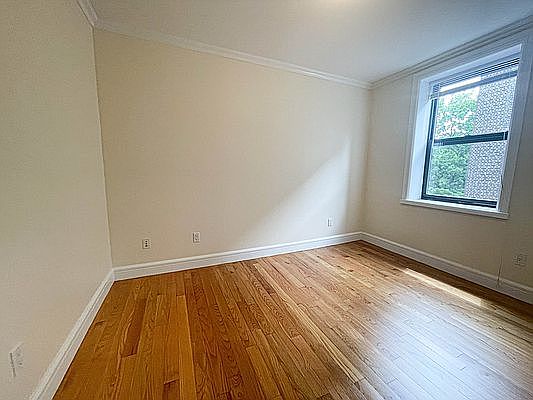 5th image of 3620 Bowne St APT 4C