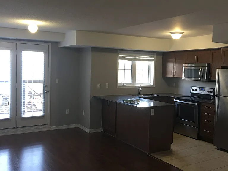2508 Post Rd E #29 — Photo 2