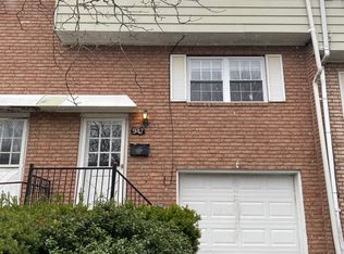 947 Academy Heights Dr, Greensburg, PA 15601