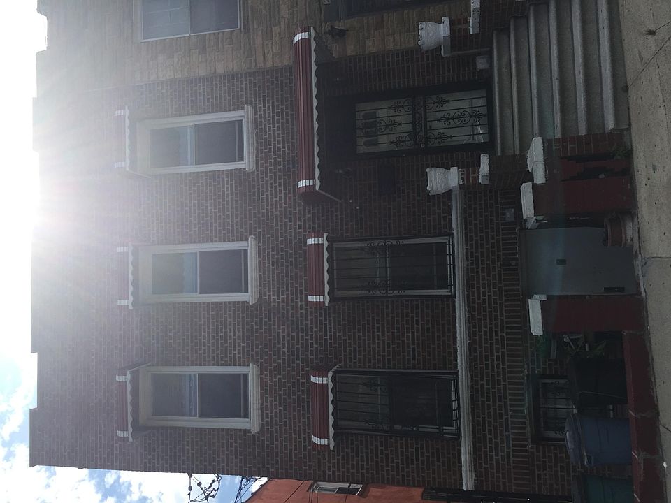 1st image of 2922 Hone Ave
