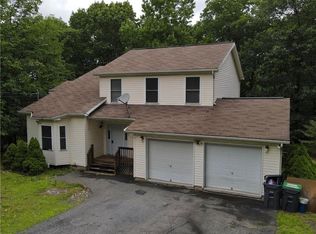 133 Summerton Cir, East Stroudsburg, PA 18301