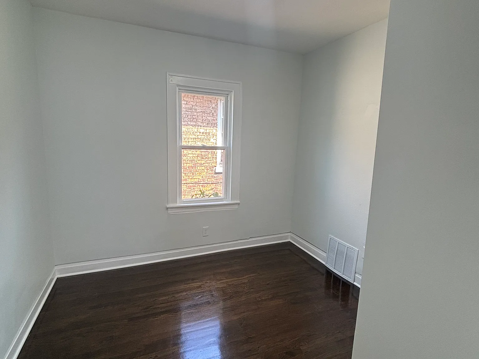 3 bed, 1560 sqft, $1,650 — Photo 3