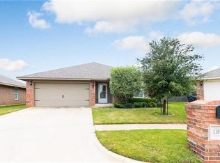 11648 SW 10th St, Yukon, OK 73099