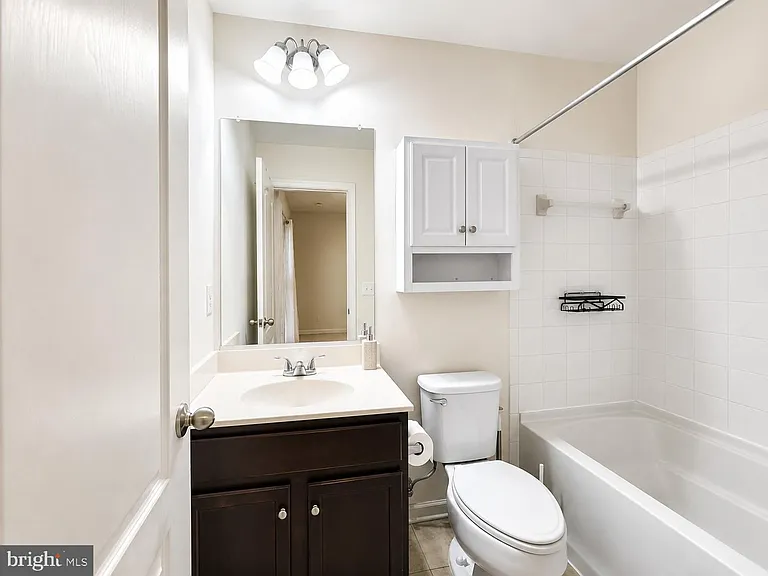 4811 Hicks Dr — Photo 6