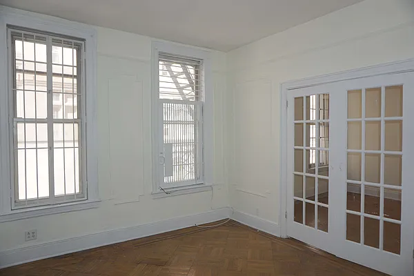 Rented by Compass | media 11