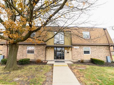 7S035 Suffield Ct APT 202, Westmont, IL, 60559