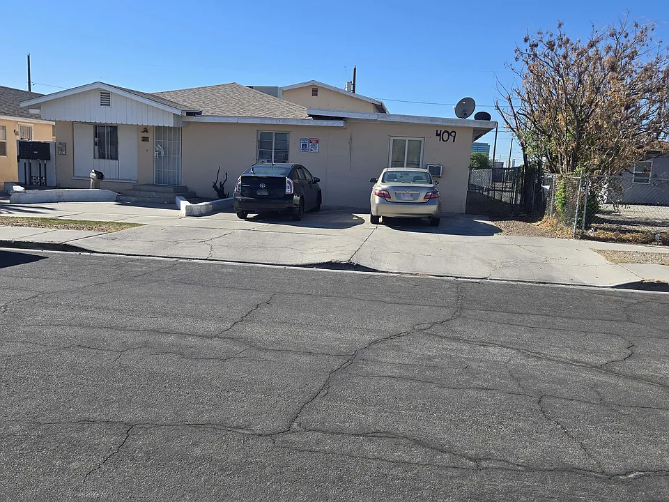 409 W Van Buren Ave #5