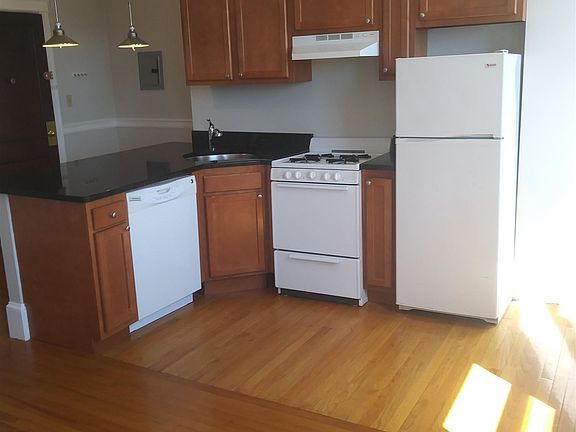landlord_unit_photo_4.75