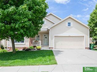 9702 S 27th Ave, Bellevue, NE 68123