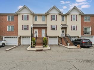 6 Doris Ln, Wallington, NJ 07057