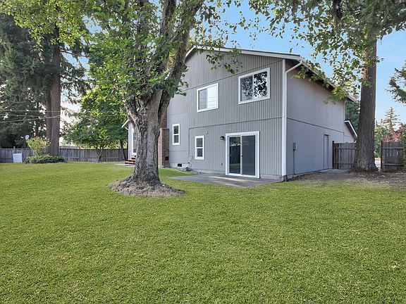 4th image of 15922 86th Avenue Ct E