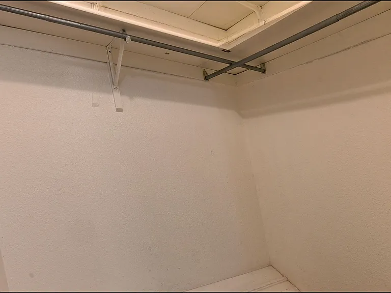 695 Bluff Canyon Cir — Photo 26