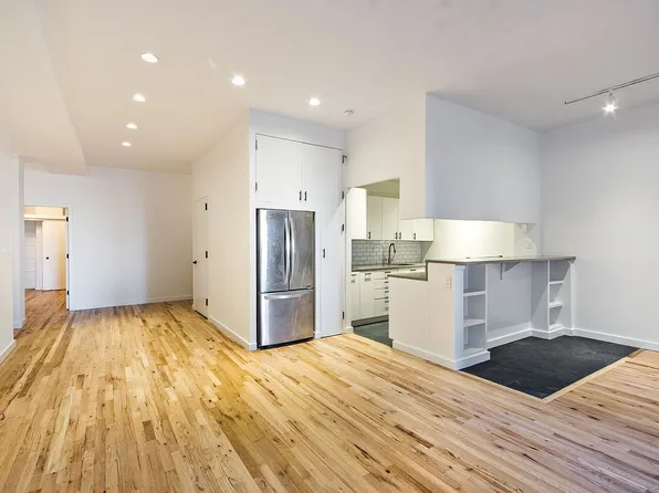176 Broadway APT 10C, New York, NY 10038