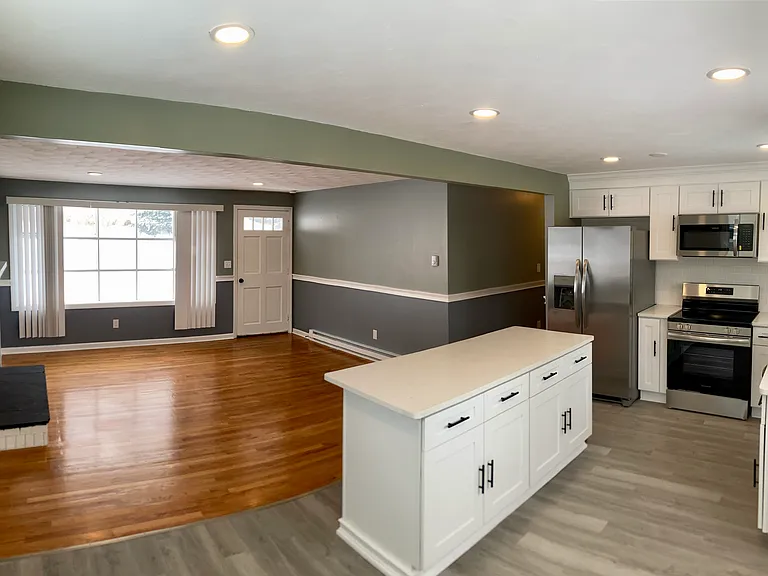 54 Muir Ave — Photo 3