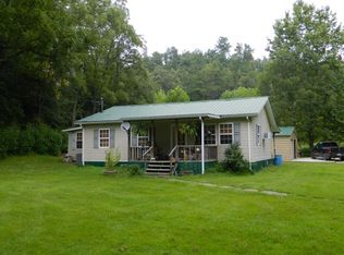 31 Barrett Rd, Booneville, KY 41314