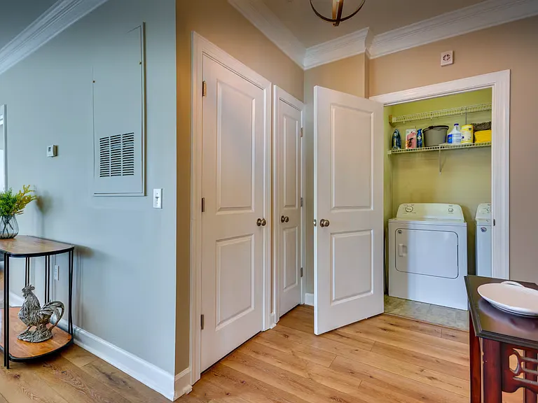 106 Sunset Cir #202 — Photo 24
