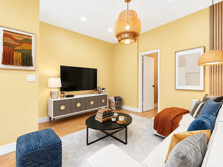 409 Stockholm St #4A — Photo 2