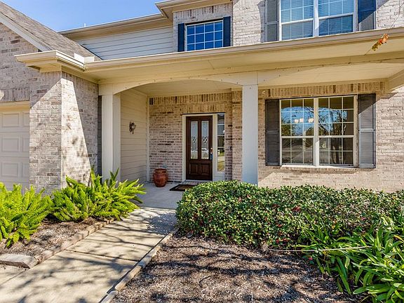 2nd image of 2609 Sun Cove Ln