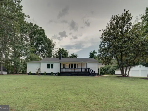 6624 Token Valley Rd, Manassas, VA 20112