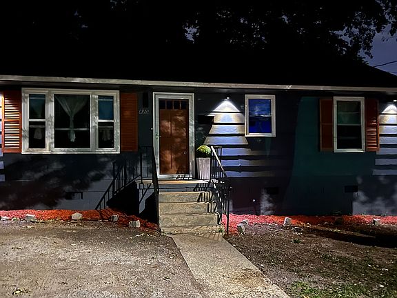 2nd image of 820 Augusta Ave