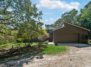 927 Winding Trl, Lawrenceville, GA 30046