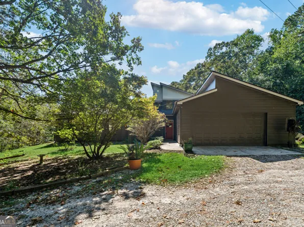 927 Winding Trl, Lawrenceville, GA 30046