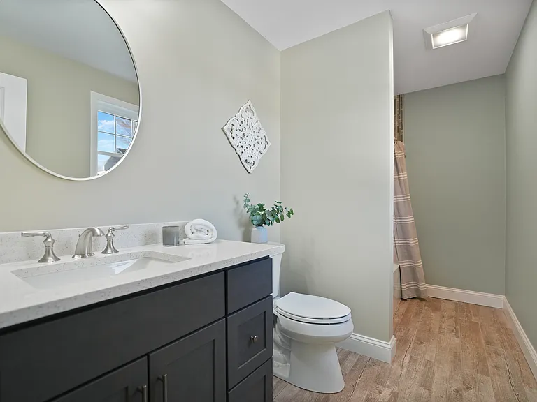 7 Waterman Way — Photo 18