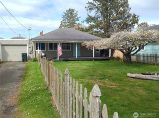 104 9th St SE, Long Beach, WA