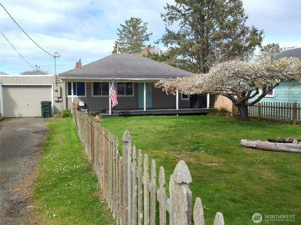 104 9th Street SE, Long Beach, WA 98631