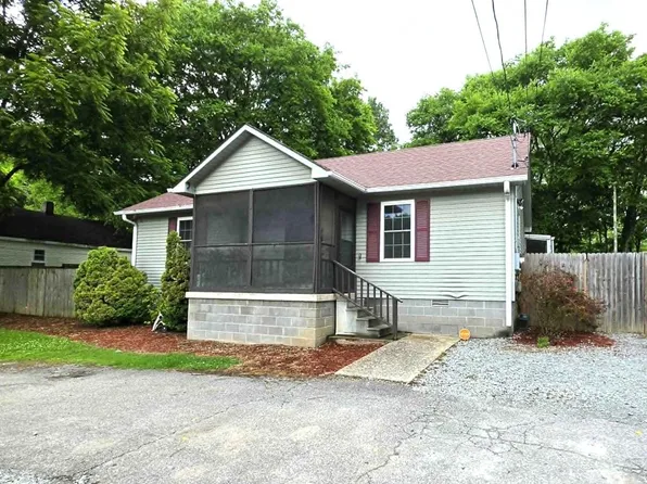 722 Williams St, Paris, TN 38242